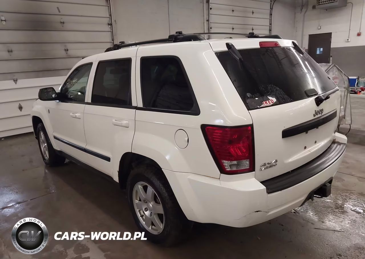 2008 Jeep Grand Cherokee Laredo VIN:1J8HR48N28C233283 - 3