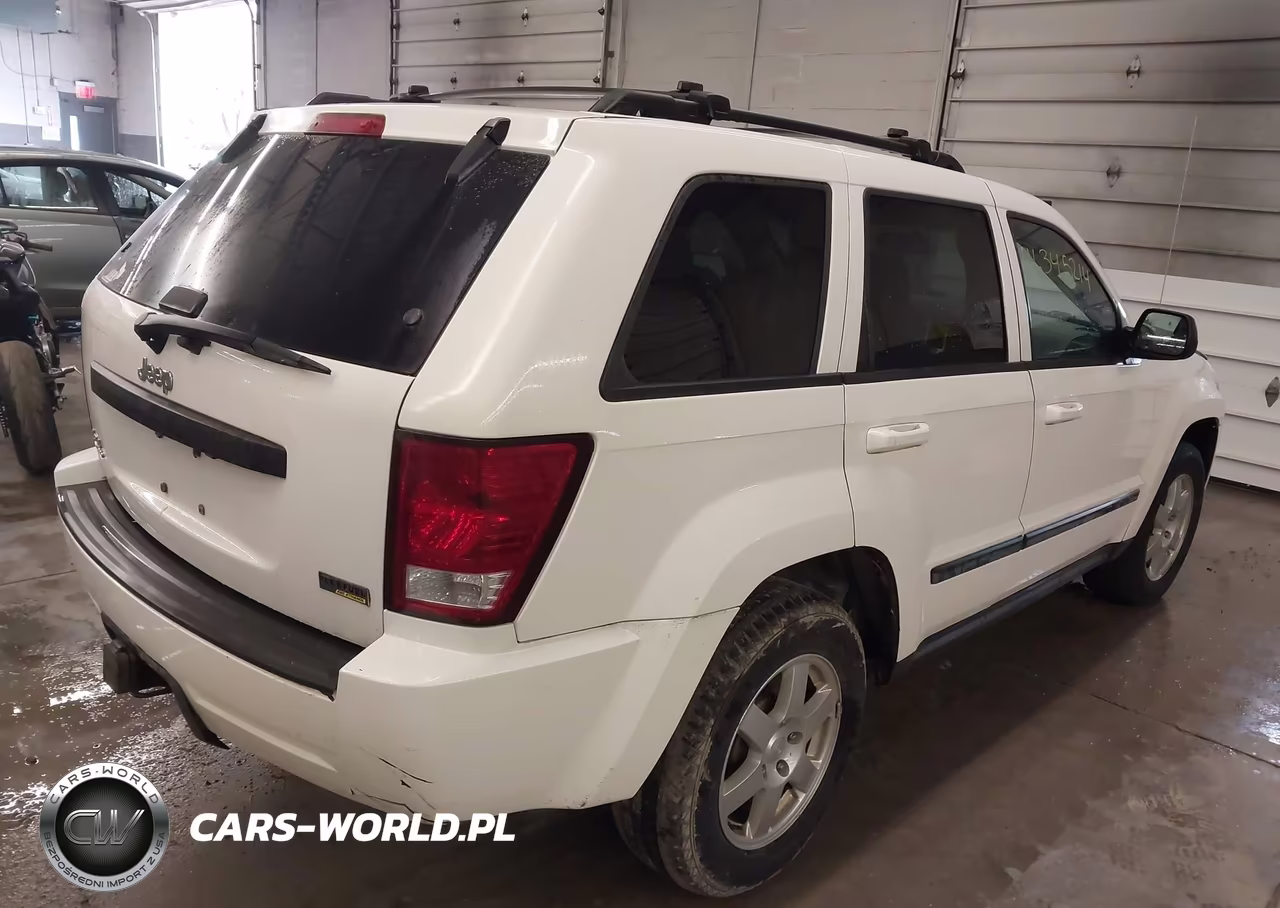 2008 Jeep Grand Cherokee Laredo VIN:1J8HR48N28C233283 - 4