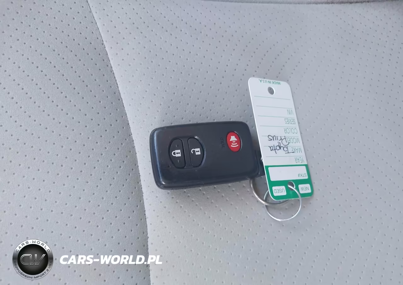 2012 Toyota Prius Three VIN:JTDKN3DU5C1559535 - 11