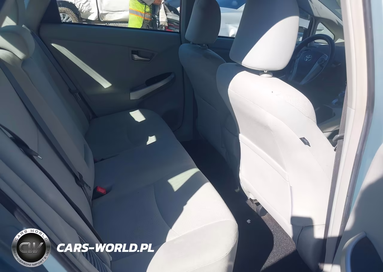 2012 Toyota Prius Three VIN:JTDKN3DU5C1559535 - 8