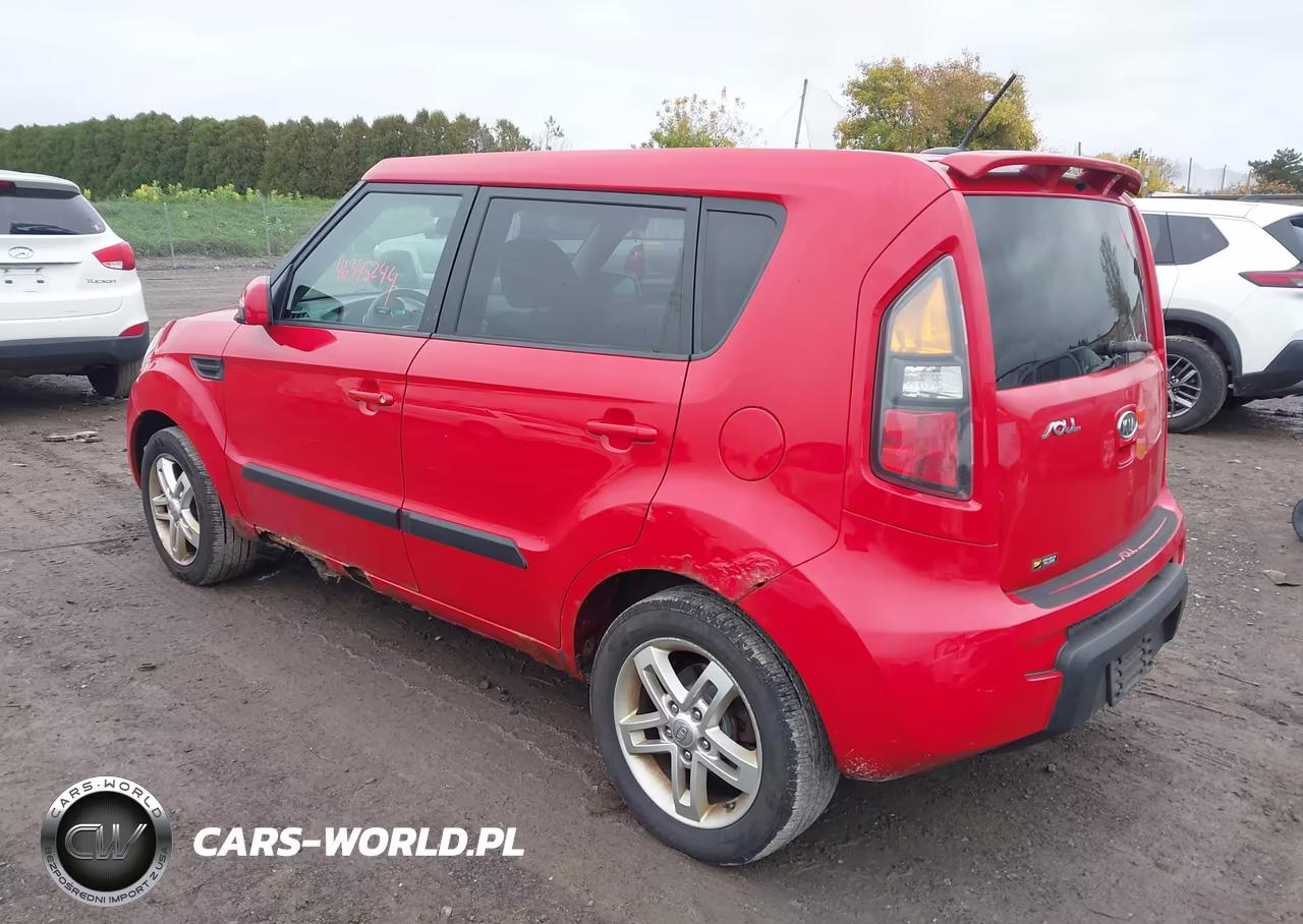 2011 Kia Soul + VIN:KNDJT2A27B7299536 - 3