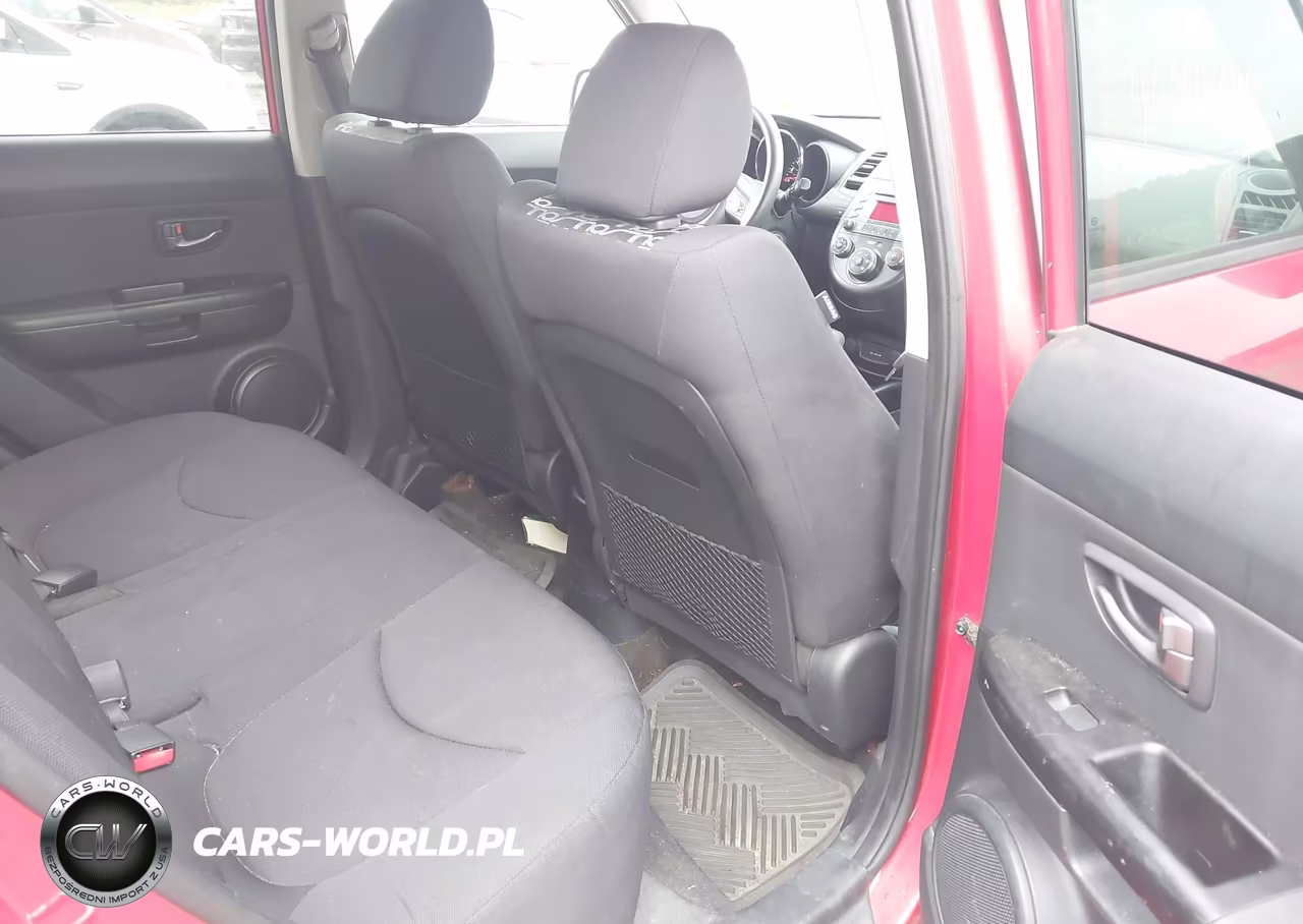 2011 Kia Soul + VIN:KNDJT2A27B7299536 - 8