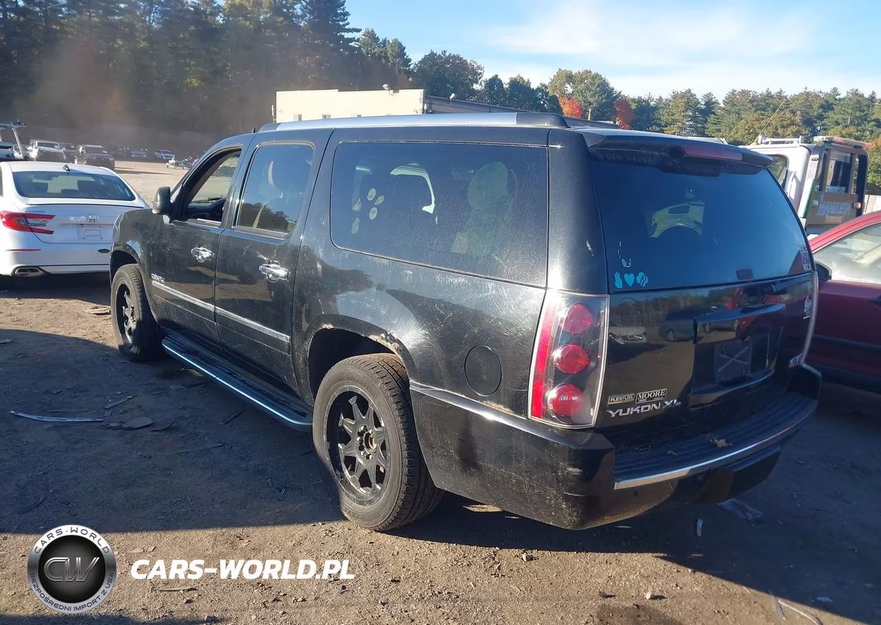 2011 GMC Yukon Xl 1500 Denali VIN:1GKS2MEF2BR135460 - 3