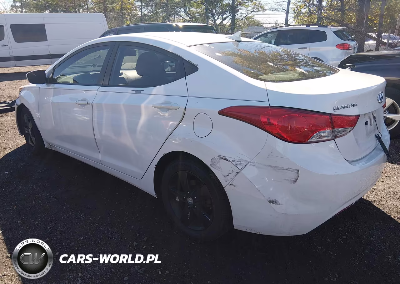 2013 Hyundai Elantra Gls VIN:5NPDH4AE4DH275990 - 3