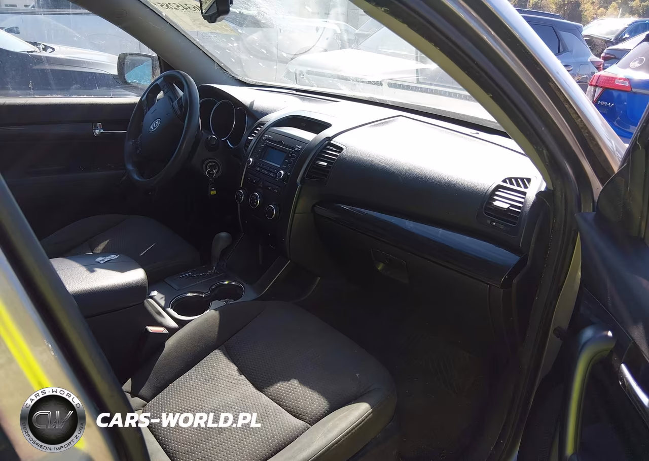 2011 Kia Sorento Lx VIN:5XYKT3A10BG150616 - 5