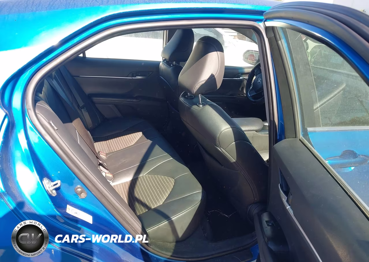 2018 Toyota Camry Se VIN:4T1B11HK0JU097630 - 8