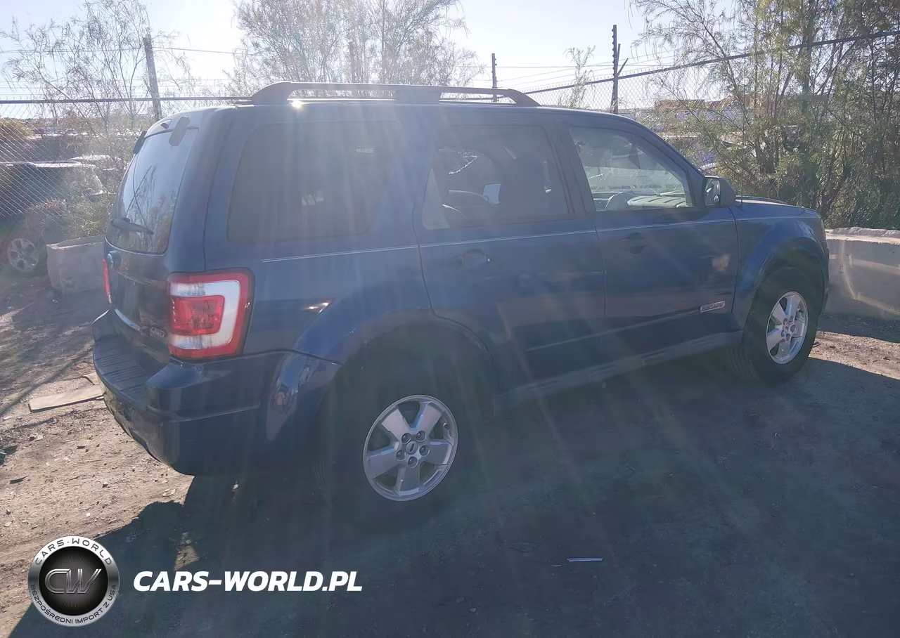 2008 Ford Escape Xlt VIN:1FMCU93ZX8KA50058 - 4