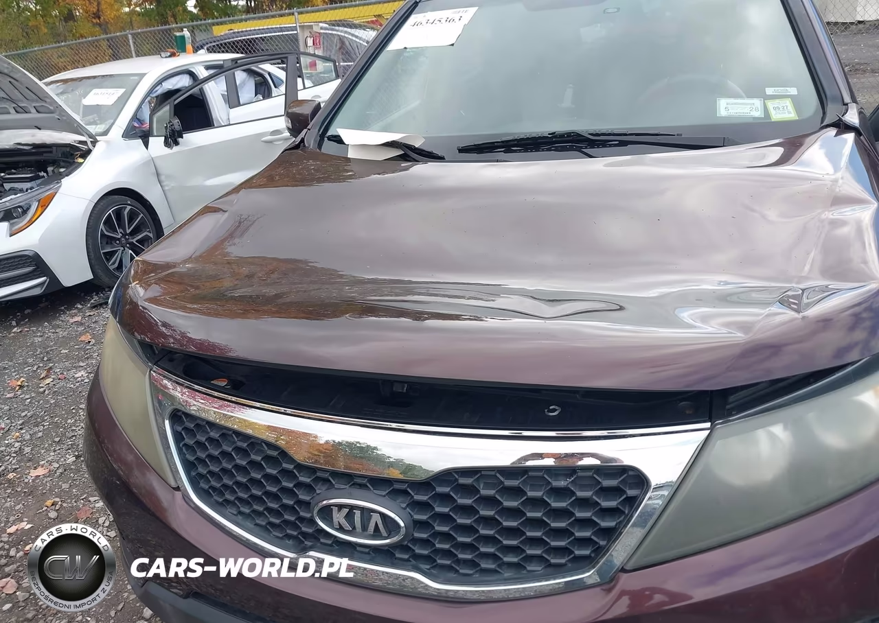 2011 Kia Sorento Lx VIN:5XYKT4A10BG074093 - 12