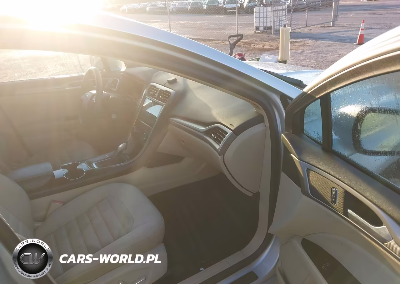 2015 Ford Fusion Se VIN:3FA6P0H78FR196937 - 5