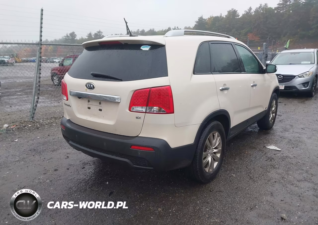 2011 Kia Sorento Ex VIN:5XYKUCA12BG055665 - 4