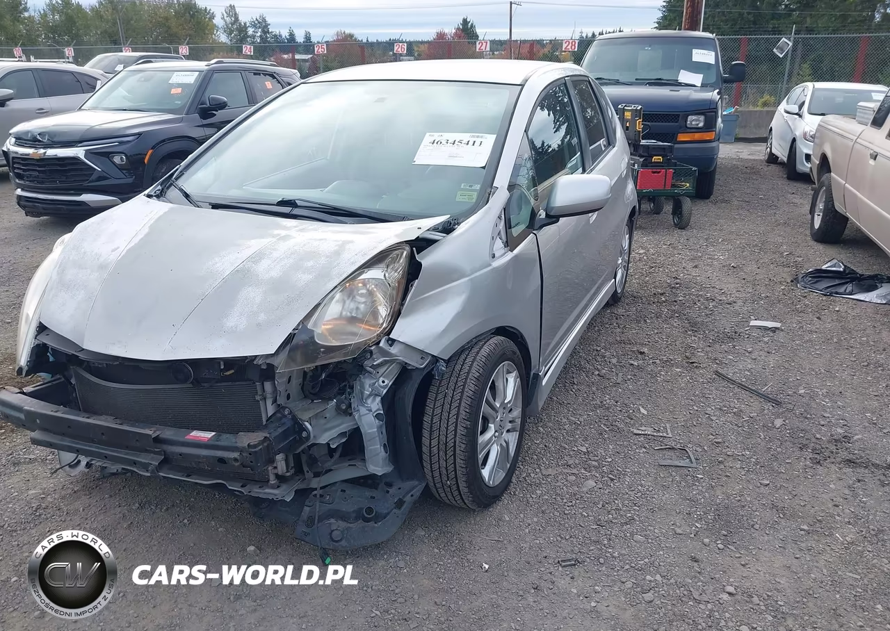 2011 Honda Fit Sport VIN:JHMGE8H51BC017775 - 2