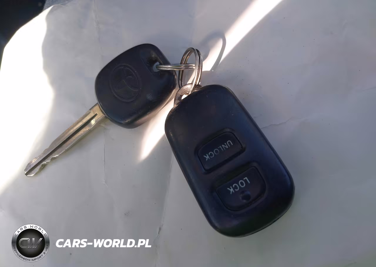 2007 Toyota Corolla S VIN:1NXBR30E07Z830794 - 11