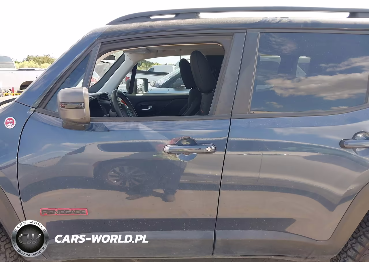 2020 Jeep Renegade Trailhawk 4X4 VIN:ZACNJBC16LPL06375 - 14