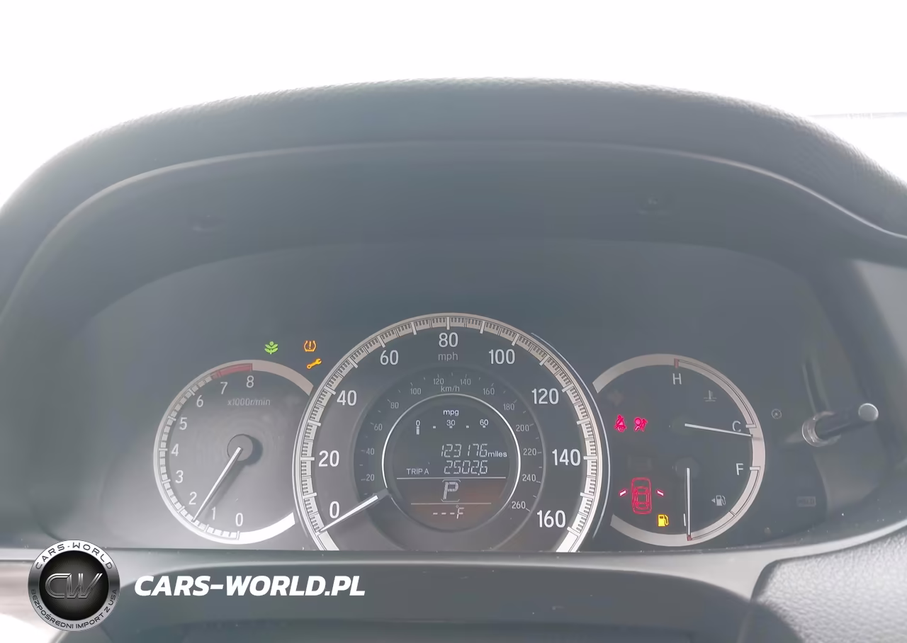 HONDA ACCORD VIN:1HGCR2F79GA147989 - 7