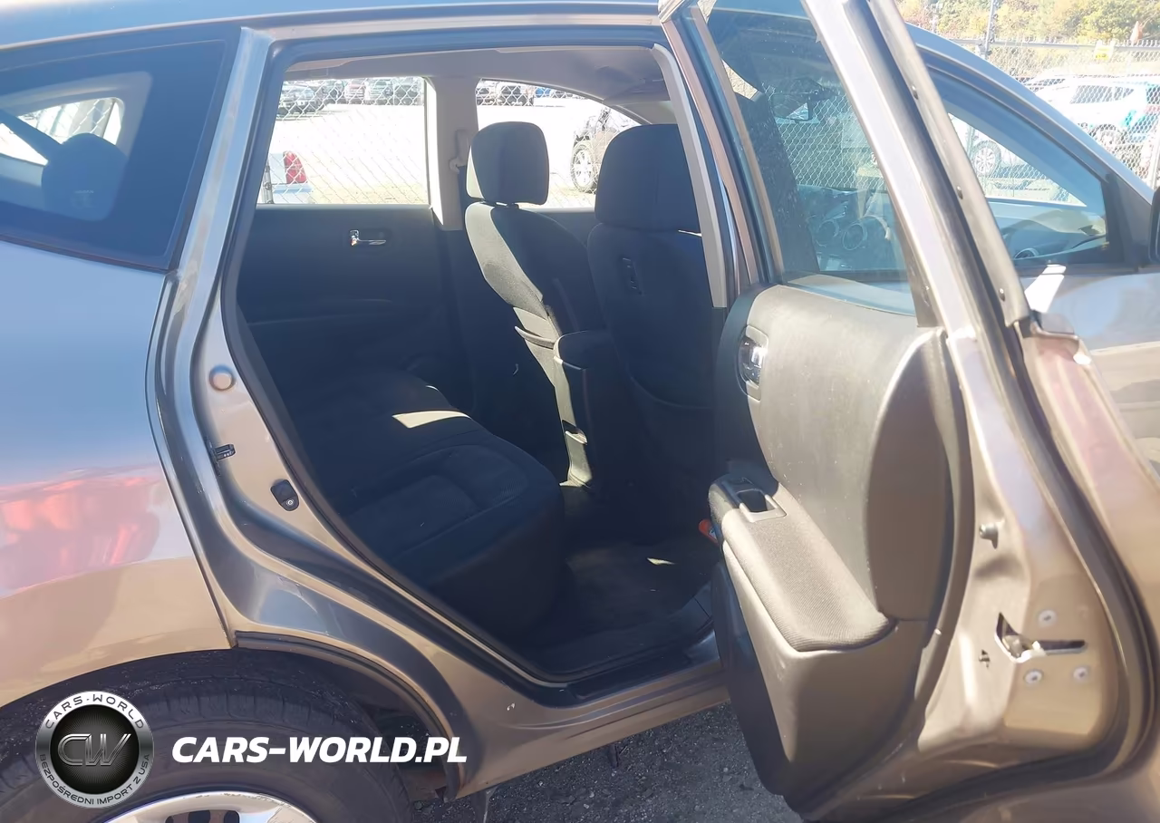 2014 Nissan Rogue Select S VIN:JN8AS5MV0EW718934 - 8