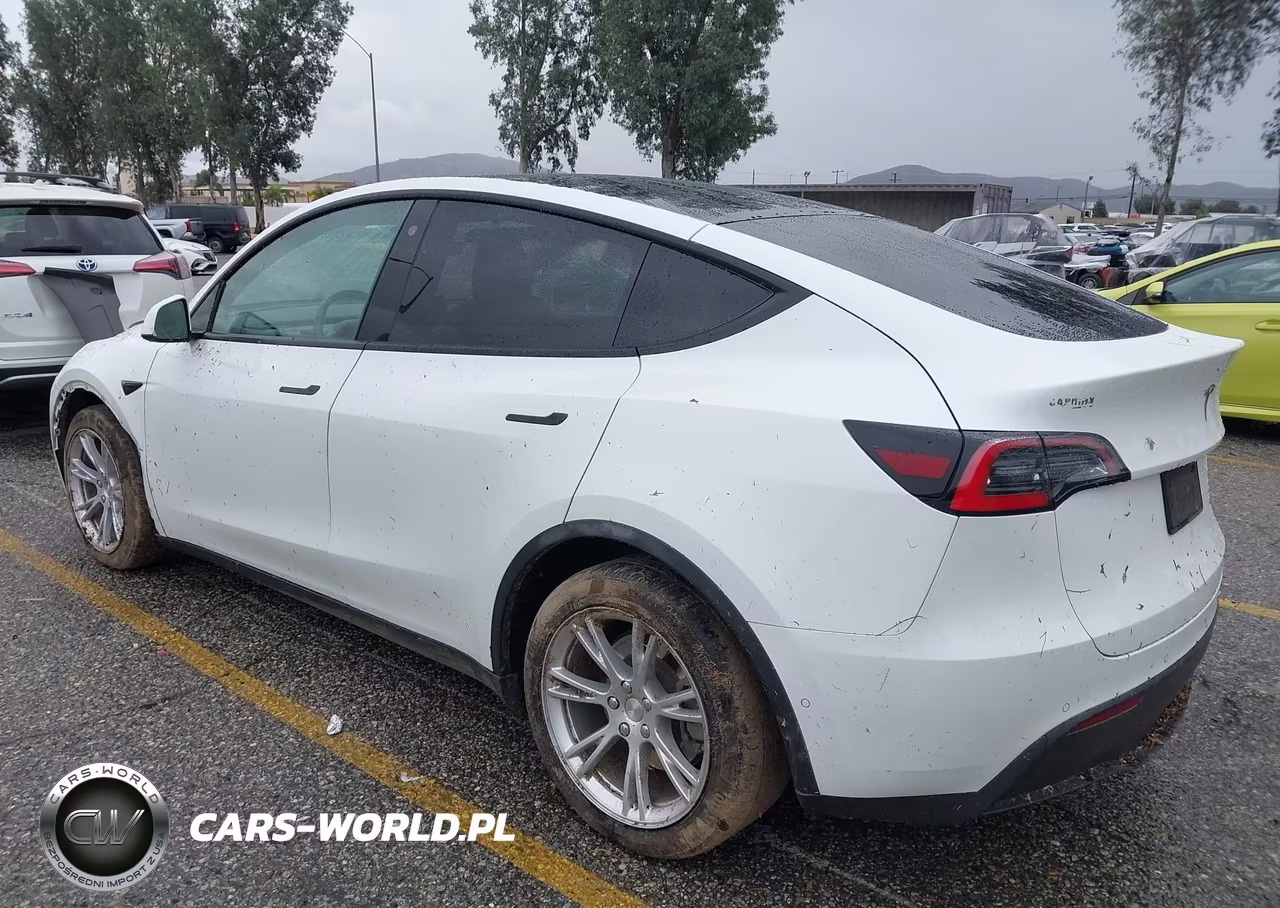 2021 Tesla Model Y Long Range Dual Motor All-Wheel Drive VIN:5YJYGDEE1MF078546 - 3