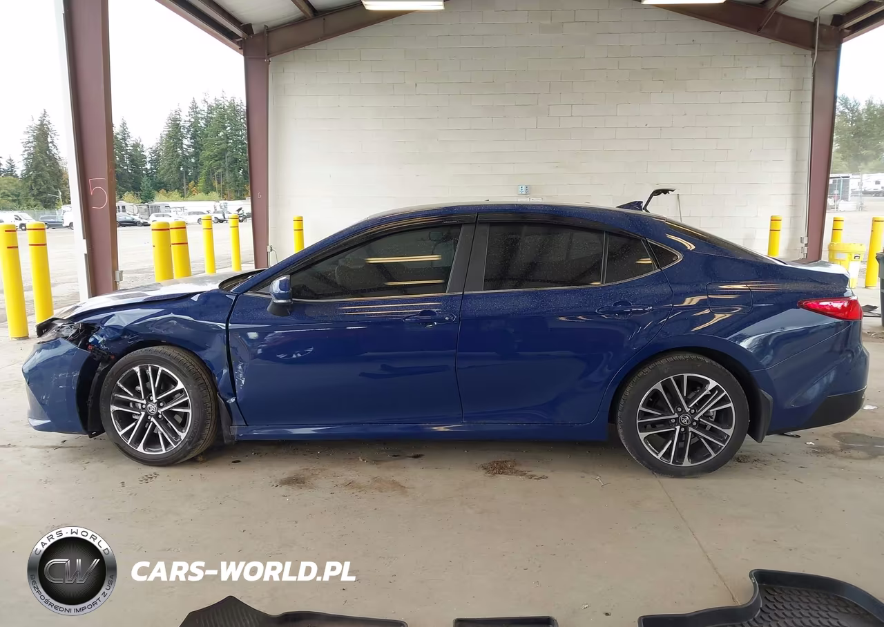 2025 Toyota Camry Xle VIN:4T1DAACK7SU134335 - 14