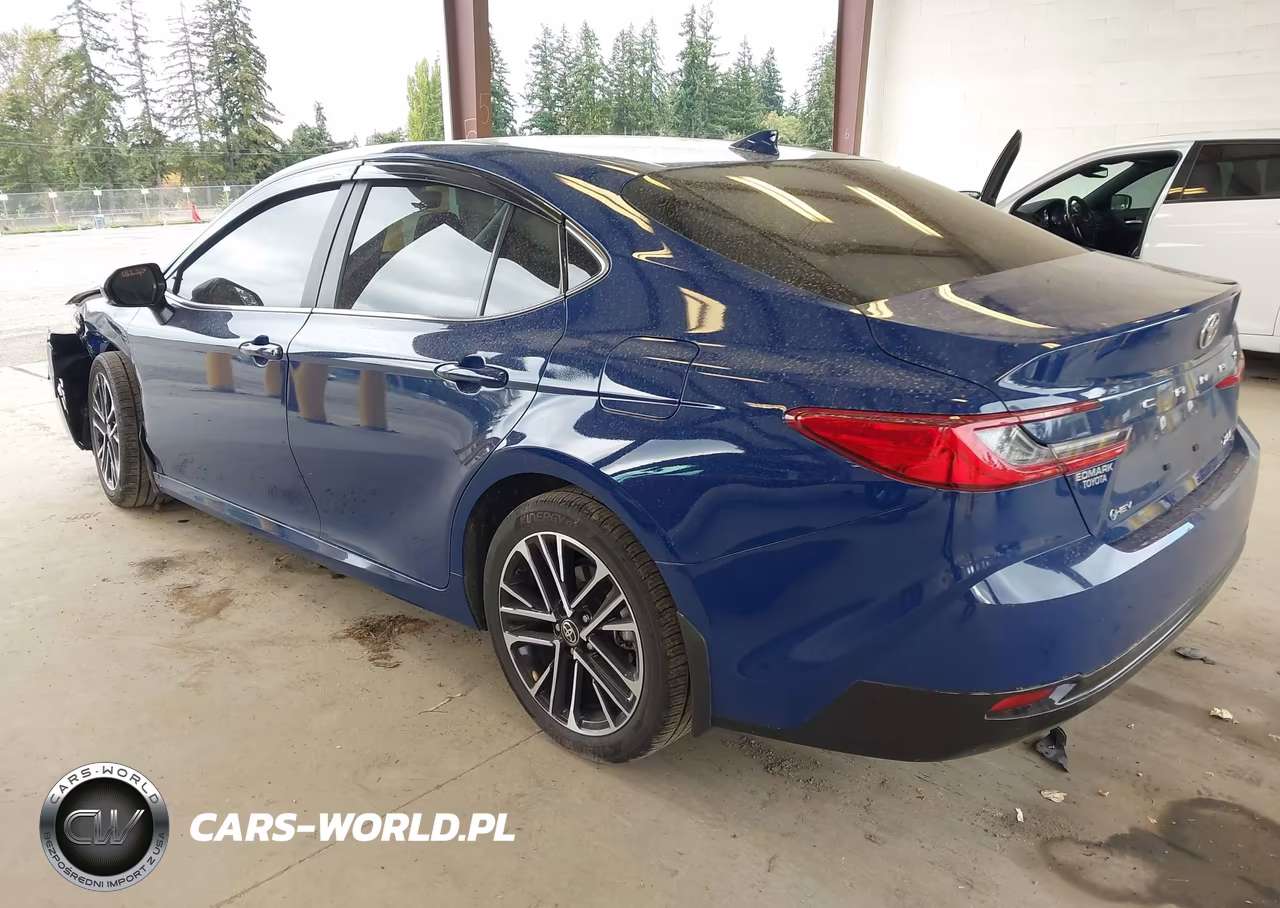 2025 Toyota Camry Xle VIN:4T1DAACK7SU134335 - 3