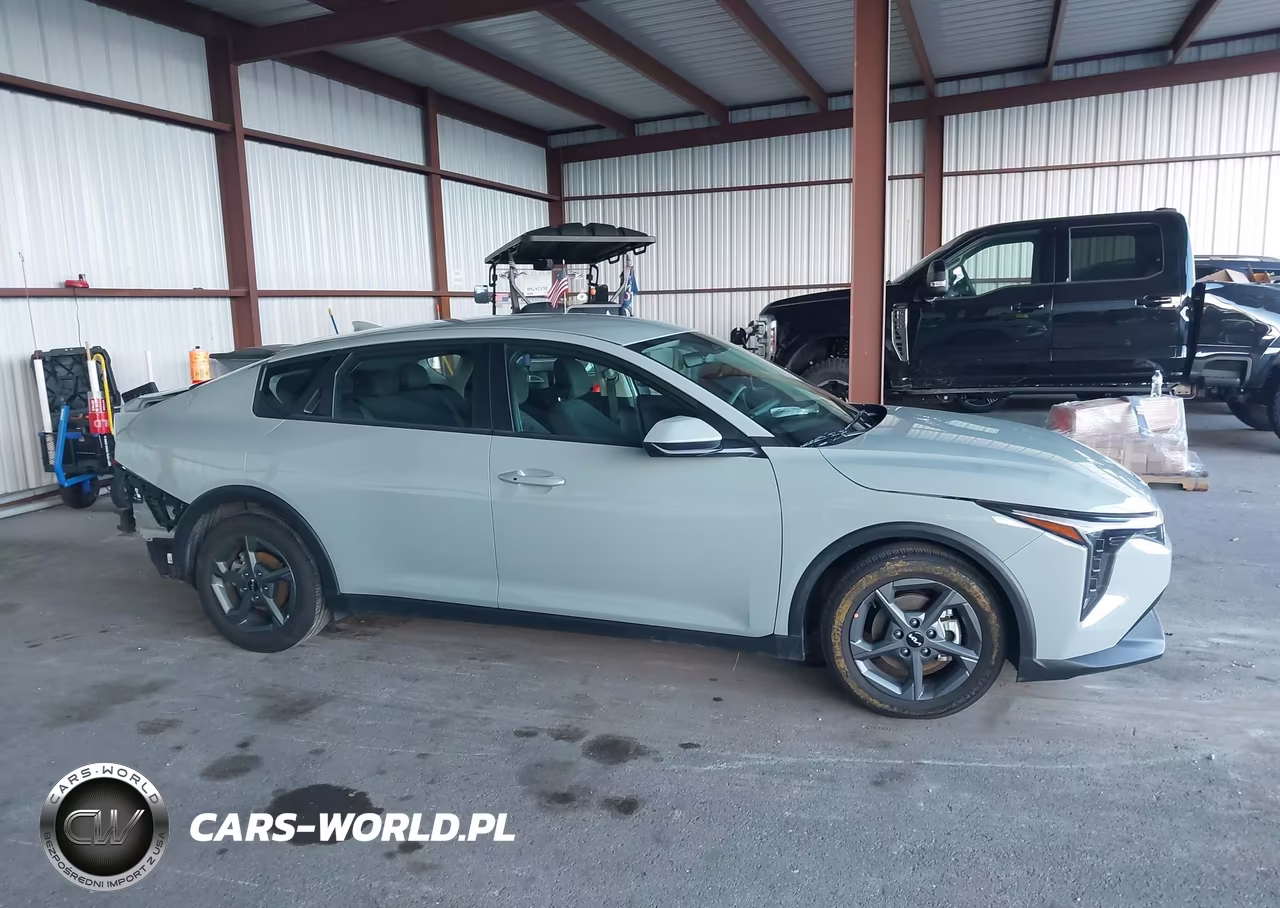 2026 Kia K4 Lxs VIN:3KPFT4DE8TE268627 - 13