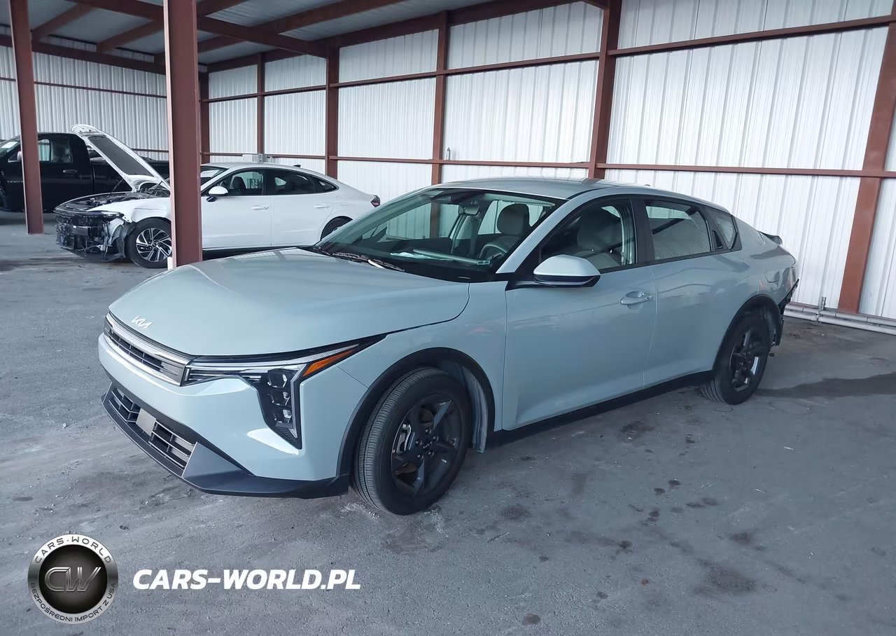 2026 Kia K4 Lxs VIN:3KPFT4DE8TE268627 - 2