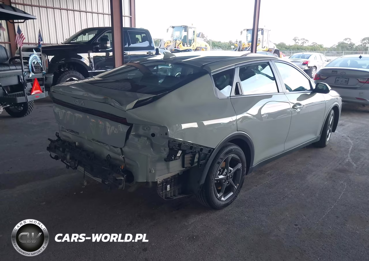 2026 Kia K4 Lxs VIN:3KPFT4DE8TE268627 - 4
