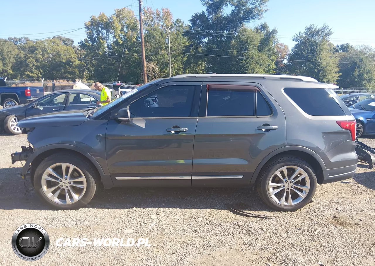 2019 Ford Explorer Xlt VIN:1FM5K7D83KGA83521 - 14