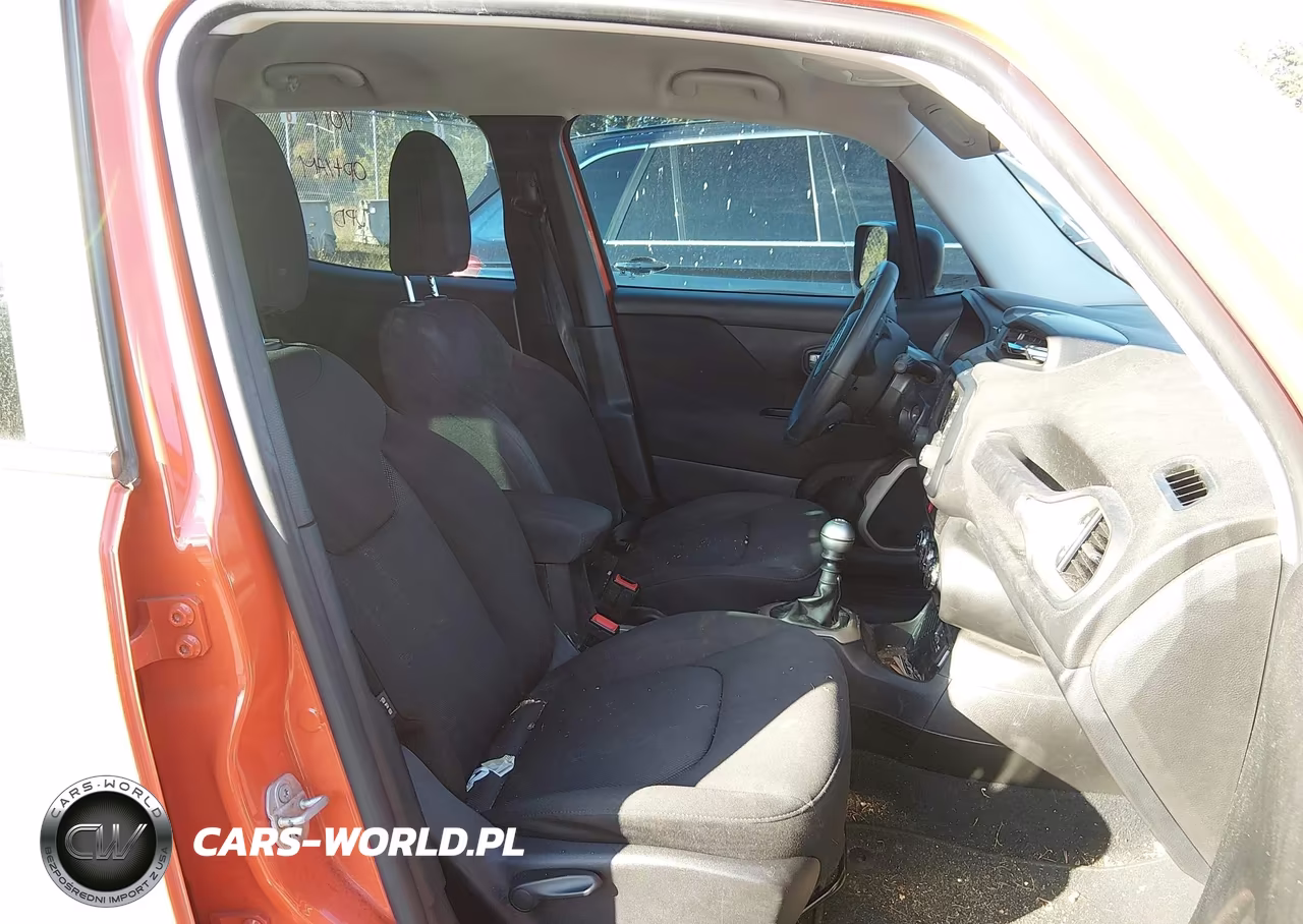 2016 Jeep Renegade Sport VIN:ZACCJAAW8GPD84519 - 5