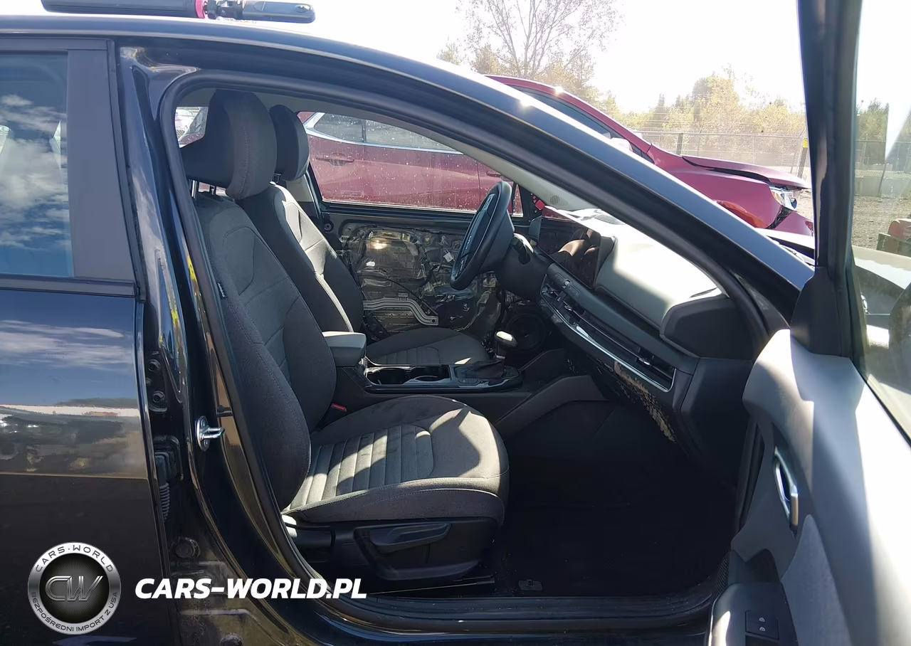 2025 Kia K4 Ex VIN:3KPFU4DE4SE033296 - 5