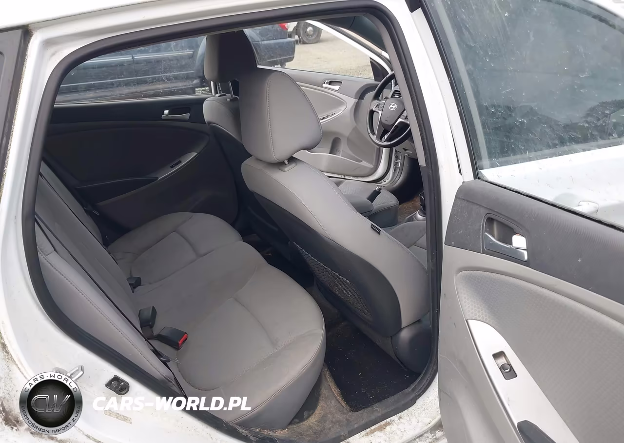 2015 Hyundai Accent Sport VIN:KMHCU5AE4FU203818 - 8