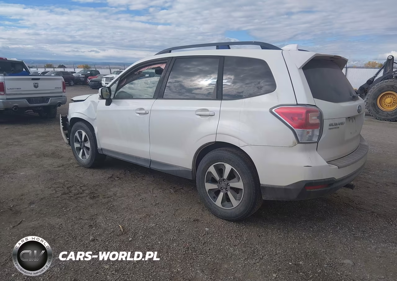 2018 Subaru Forester 2.5I Premium VIN:JF2SJAEC4JH413669 - 3