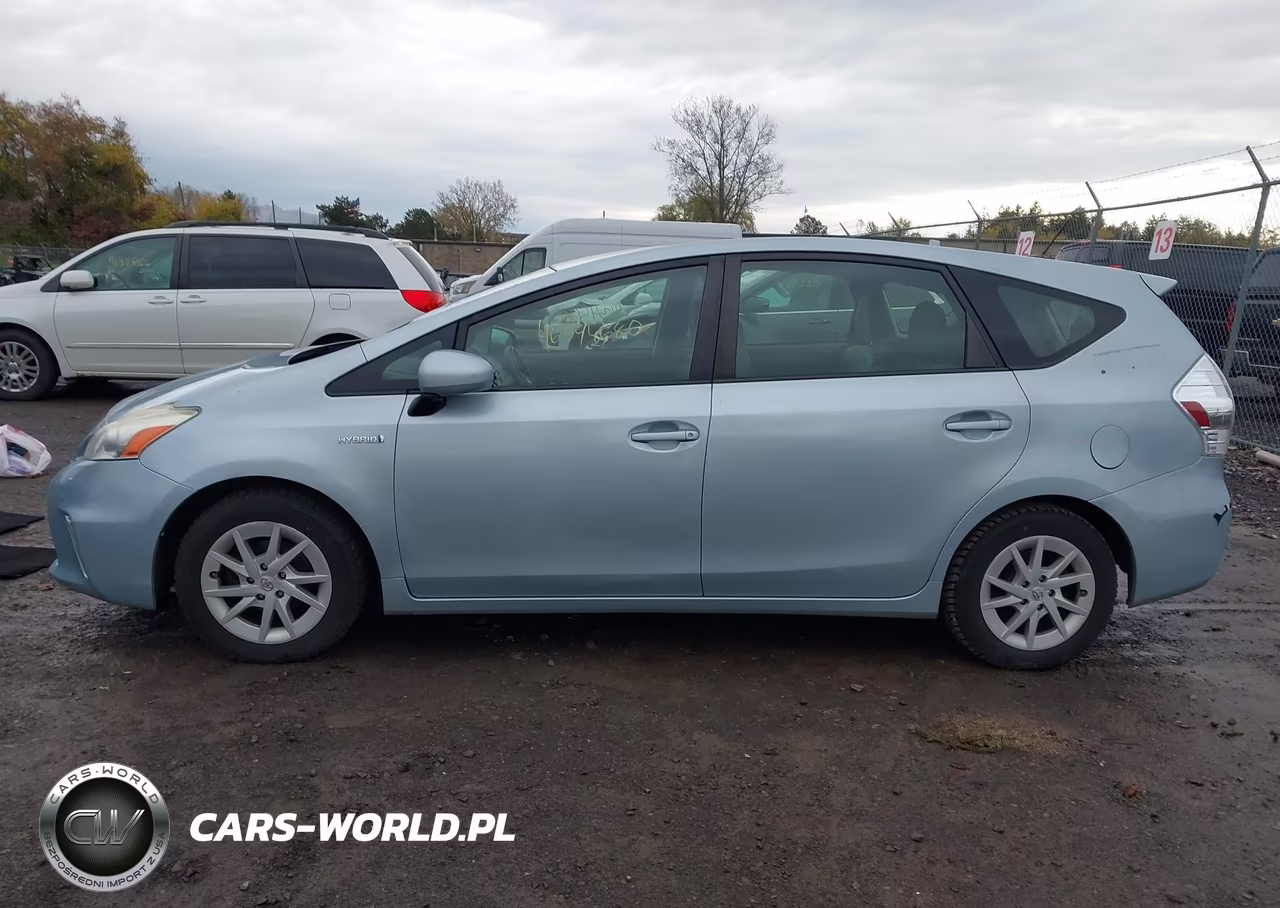 2012 Toyota Prius V Three VIN:JTDZN3EU2C3038323 - 14