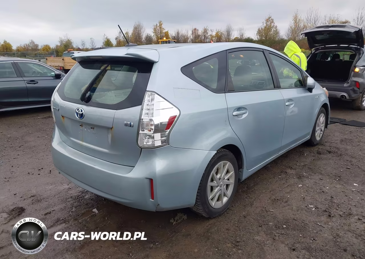 2012 Toyota Prius V Three VIN:JTDZN3EU2C3038323 - 4