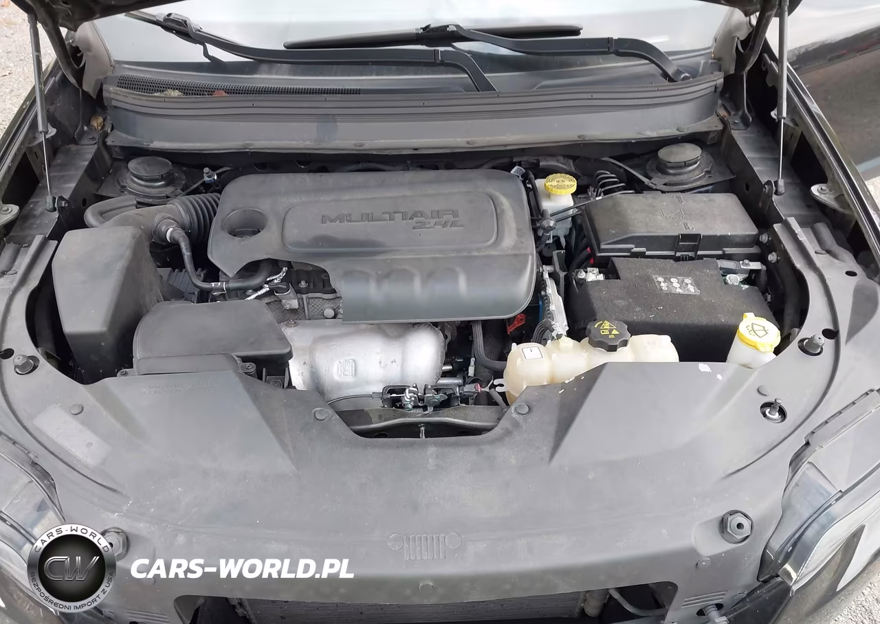 2019 Jeep Cherokee Latitude Plus 4X4 VIN:1C4PJMLB3KD404986 - 10