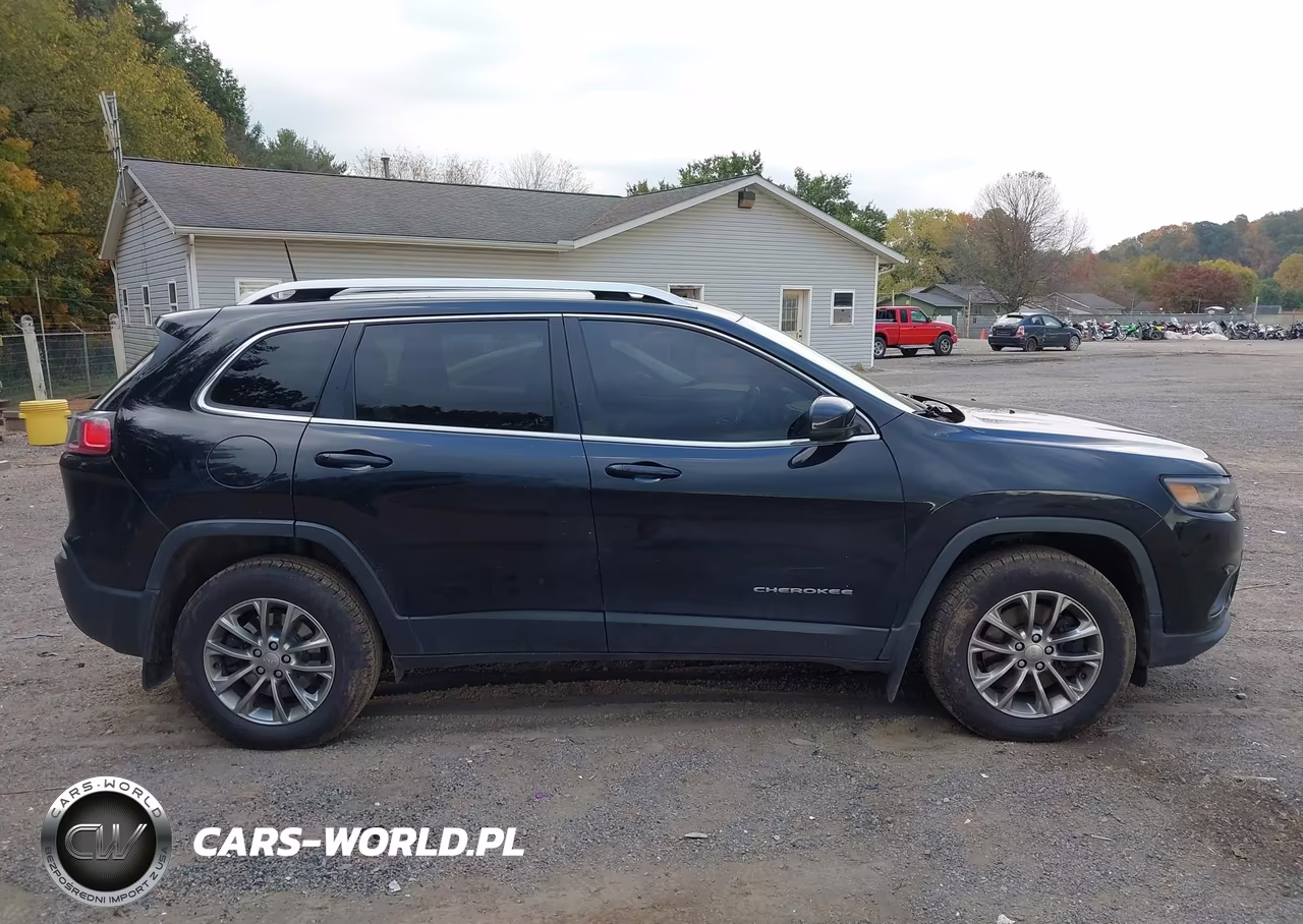 2019 Jeep Cherokee Latitude Plus 4X4 VIN:1C4PJMLB3KD404986 - 14
