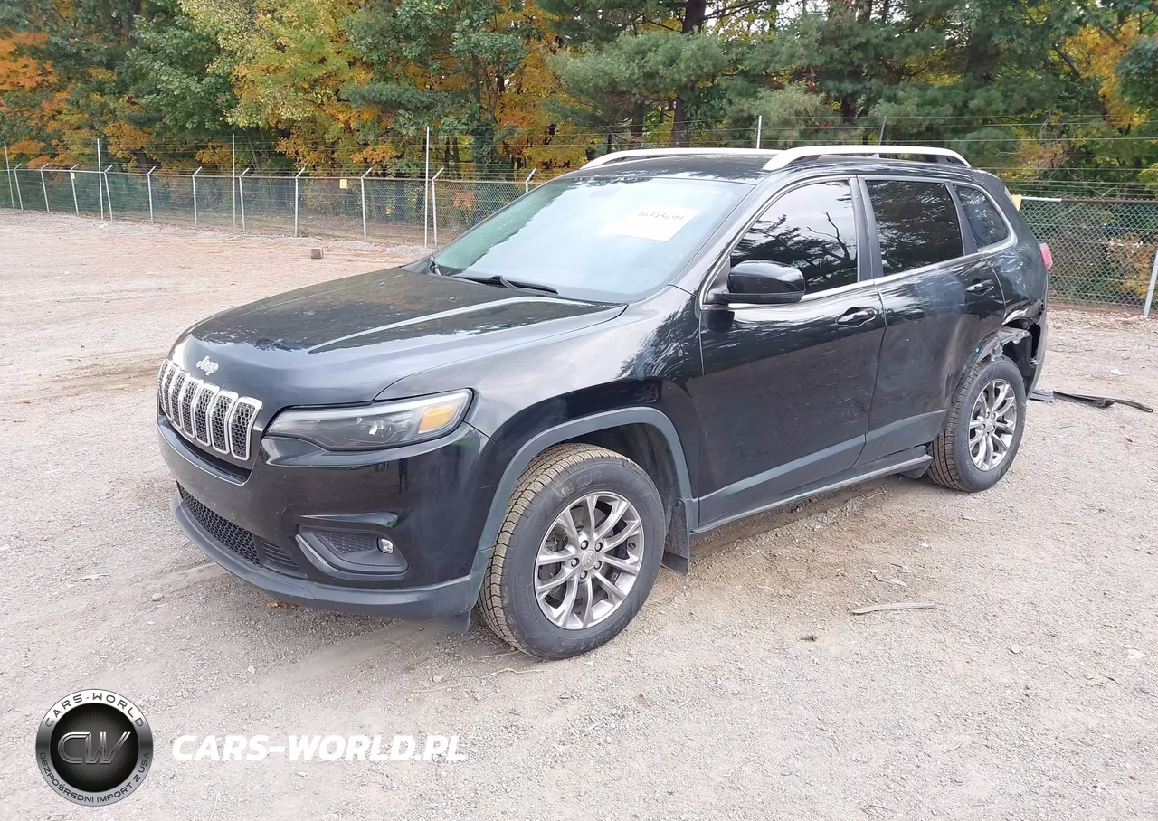 2019 Jeep Cherokee Latitude Plus 4X4 VIN:1C4PJMLB3KD404986 - 2