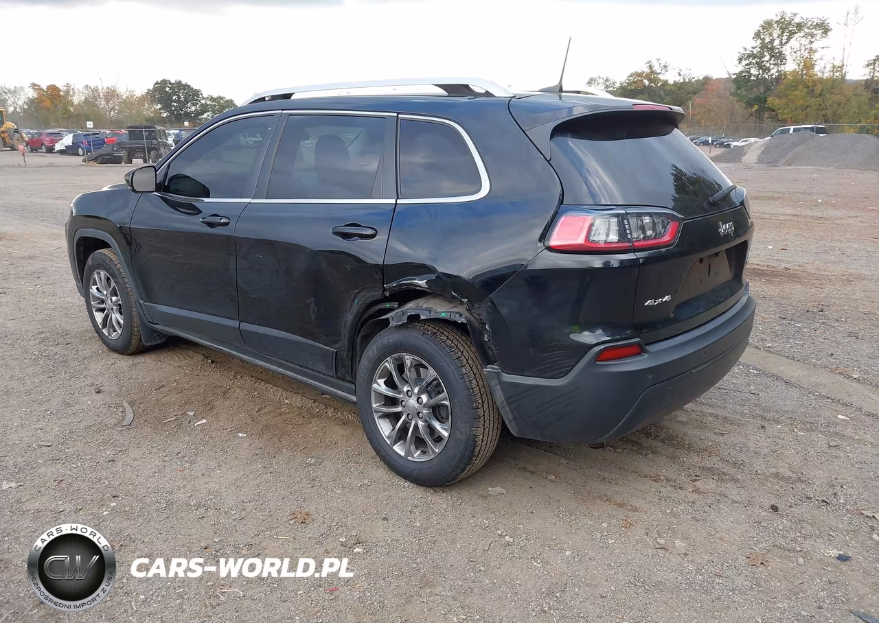 2019 Jeep Cherokee Latitude Plus 4X4 VIN:1C4PJMLB3KD404986 - 3