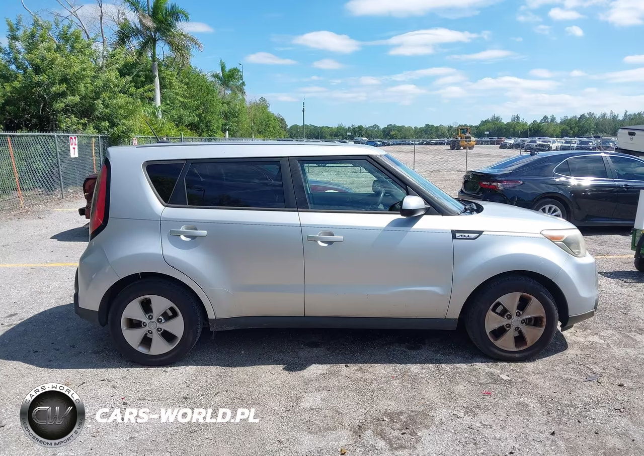 2015 Kia Soul VIN:KNDJN2A25F7791594 - 13
