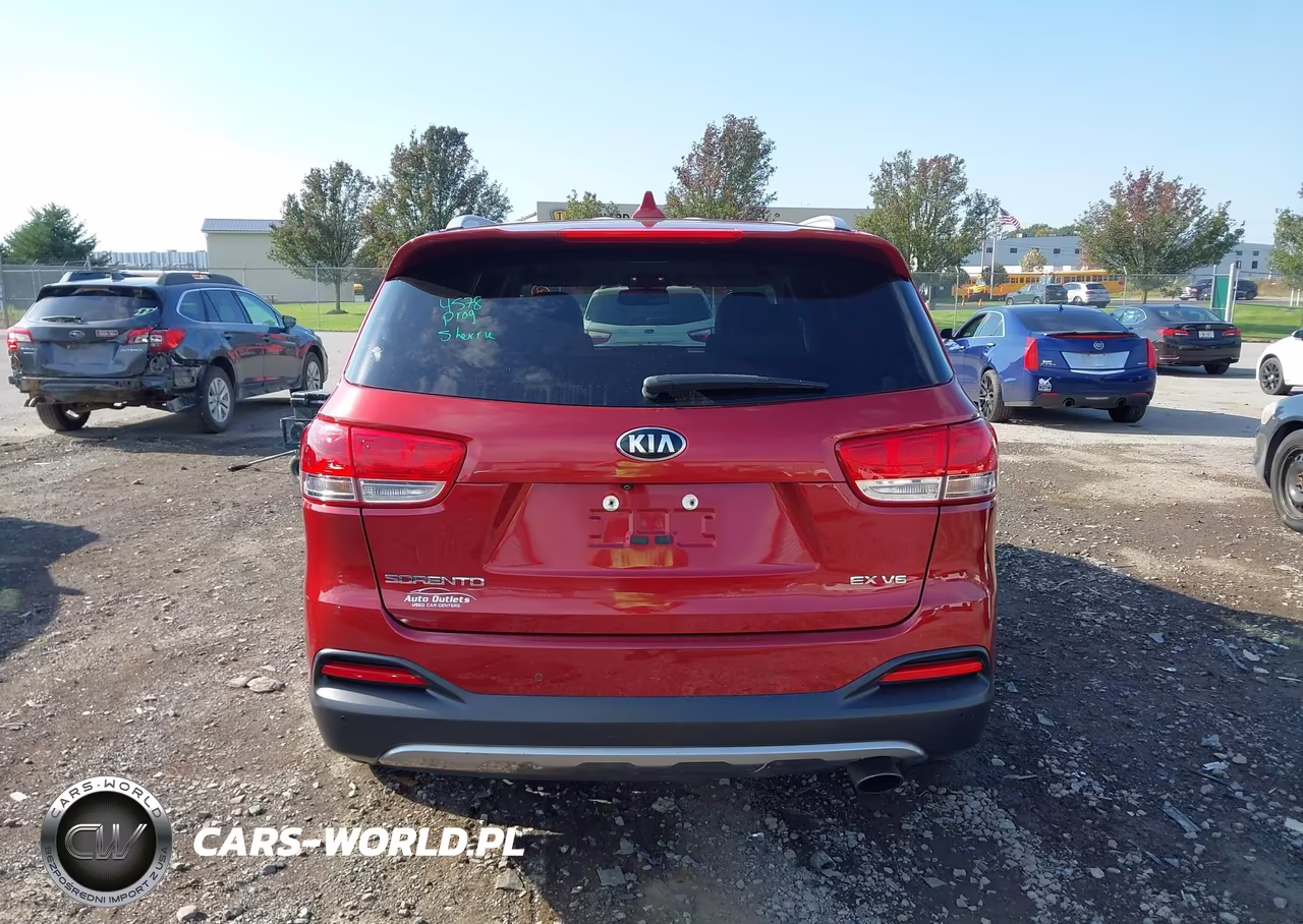 2018 Kia Sorento 3.3L Ex VIN:5XYPHDA52JG376476 - 17