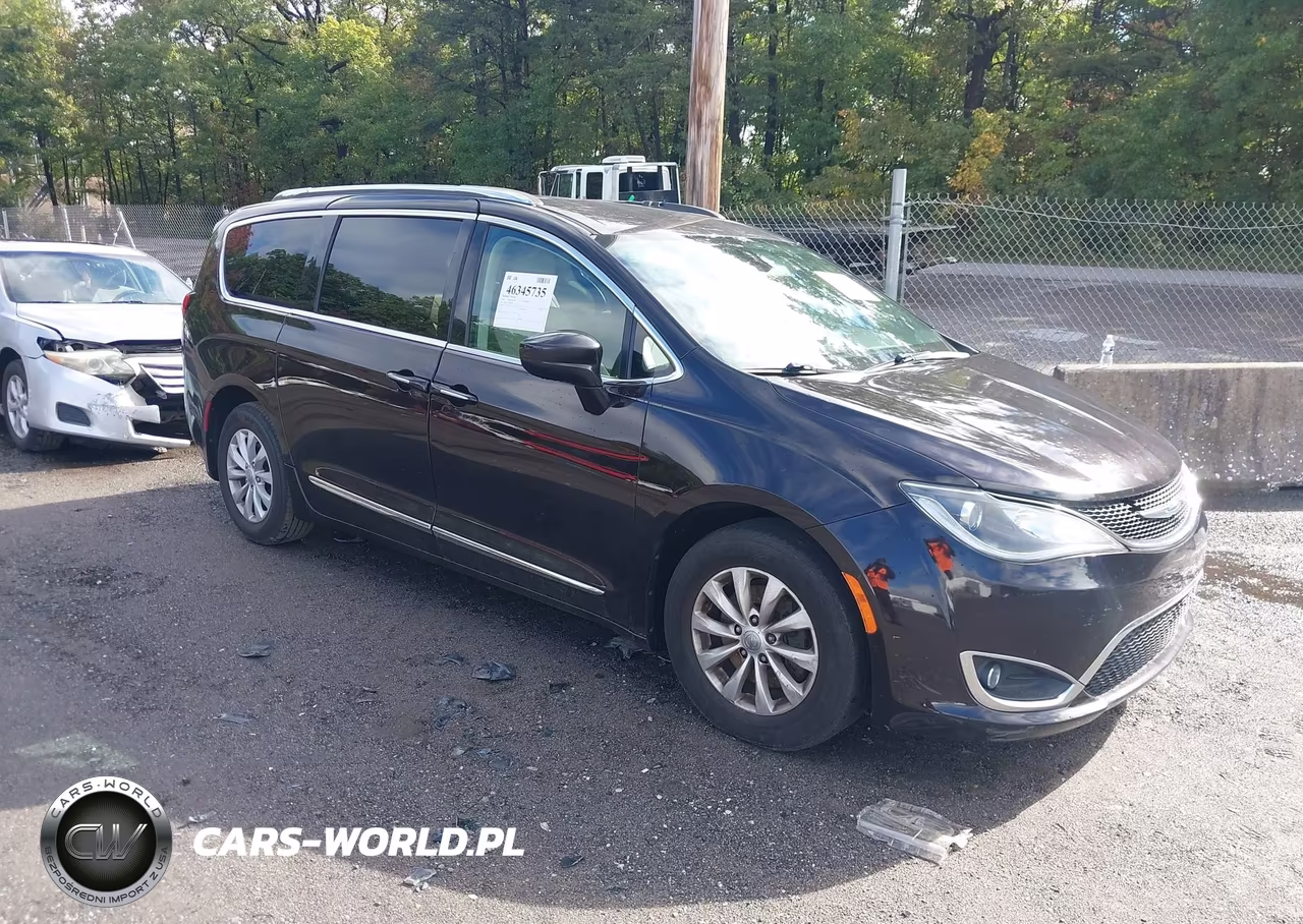 2018 Chrysler Pacifica Touring L Plus