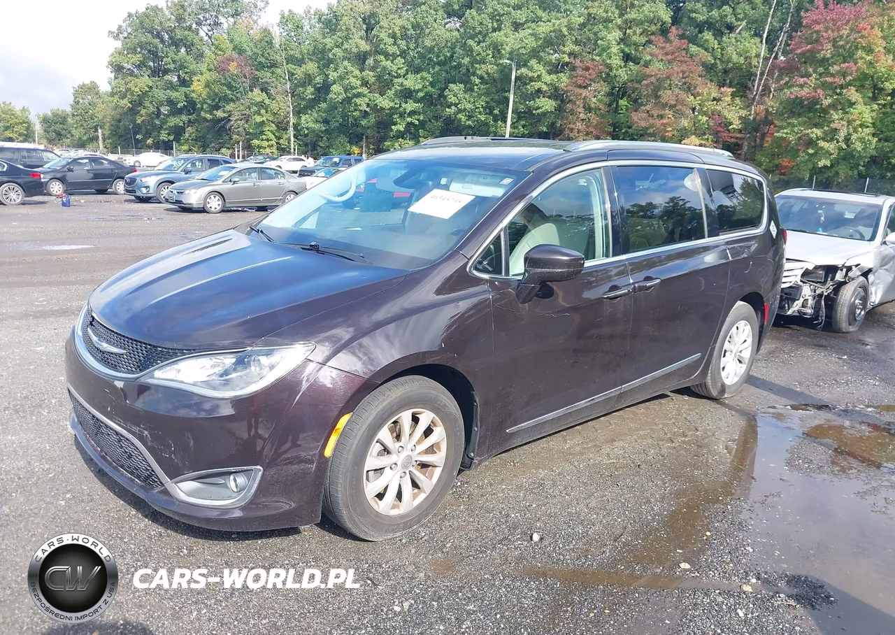 2018 Chrysler Pacifica Touring L Plus VIN:2C4RC1EG4JR227869 - 2