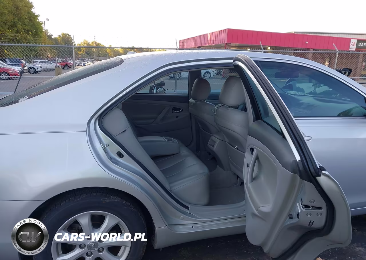 2010 Toyota Camry Le VIN:4T1BF3EK0AU104108 - 8