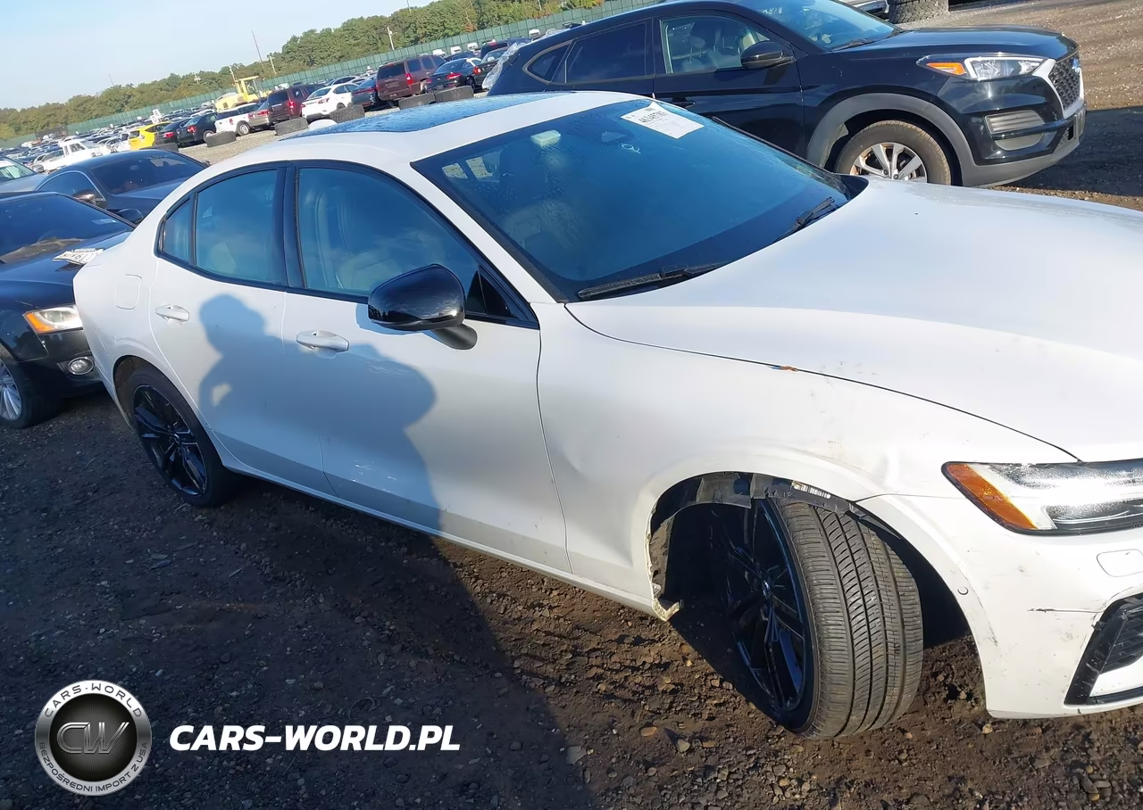 2024 Volvo S60 Recharge Plug-In Hybrid T8 Ultimate Black Edition VIN:7JRH60FJ8RG304149 - 12