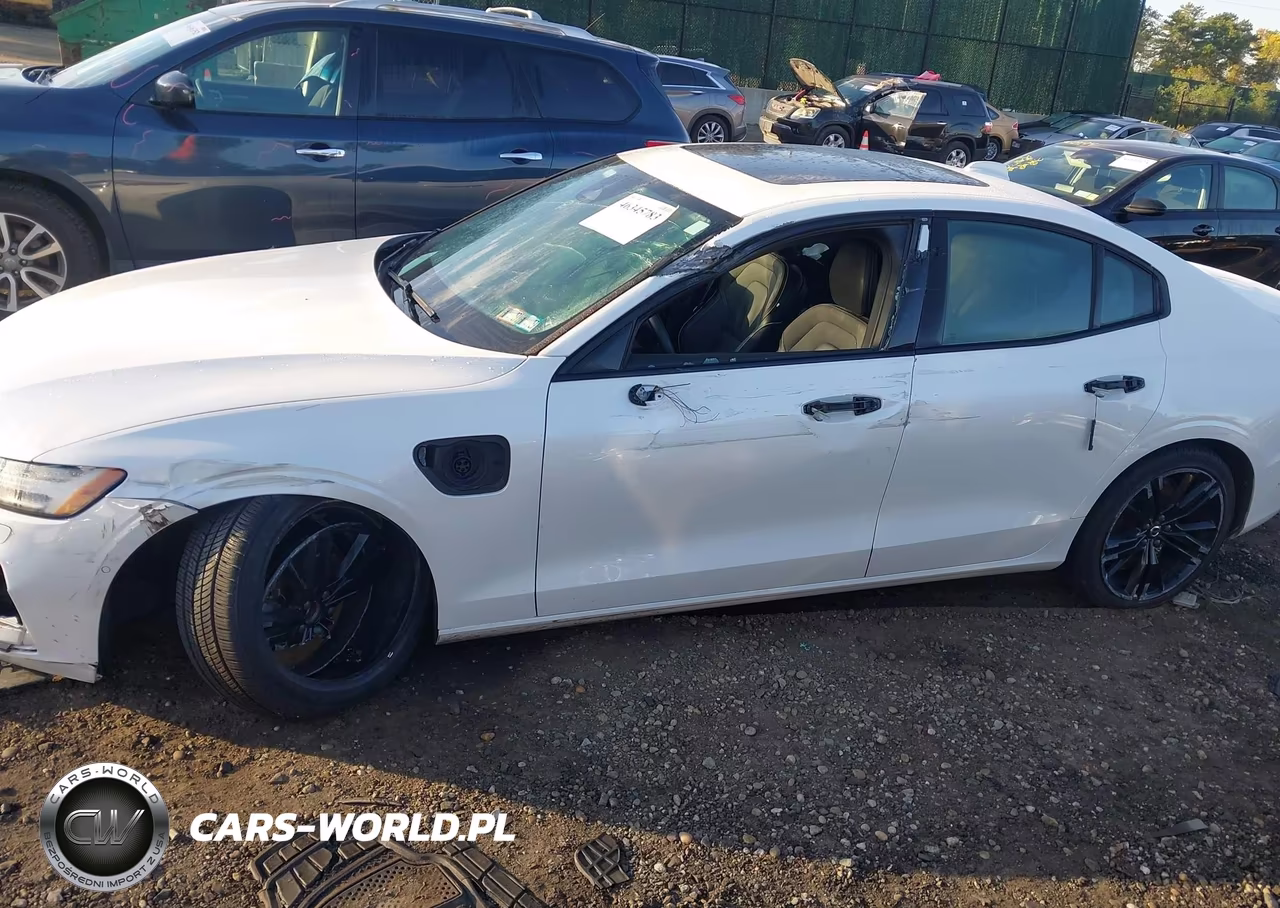 2024 Volvo S60 Recharge Plug-In Hybrid T8 Ultimate Black Edition VIN:7JRH60FJ8RG304149 - 13