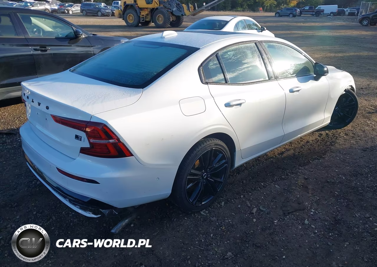 2024 Volvo S60 Recharge Plug-In Hybrid T8 Ultimate Black Edition VIN:7JRH60FJ8RG304149 - 4
