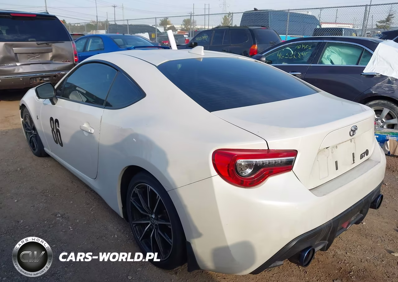 2017 Toyota 86 VIN:JF1ZNAA13H9701361 - 3