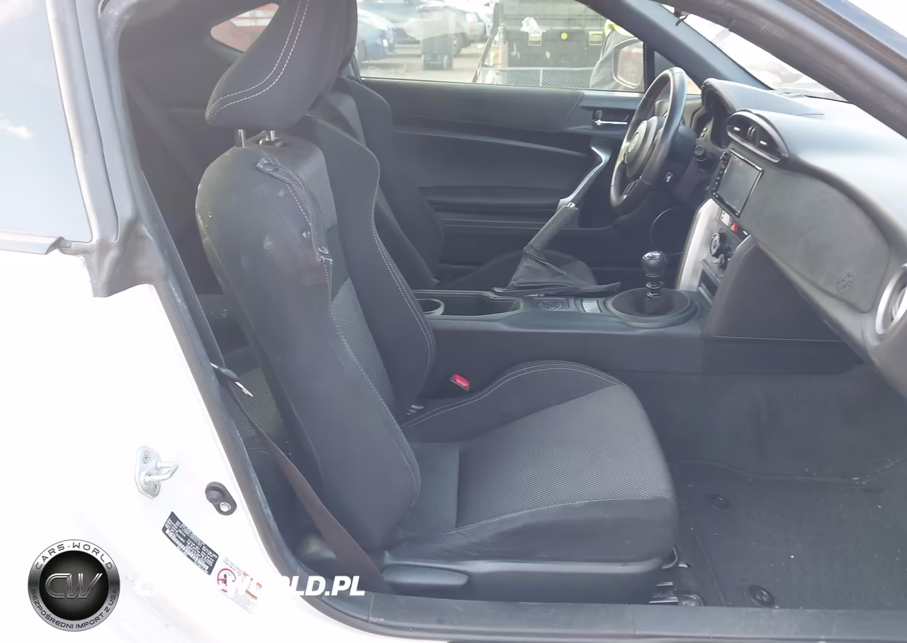 2017 Toyota 86 VIN:JF1ZNAA13H9701361 - 5