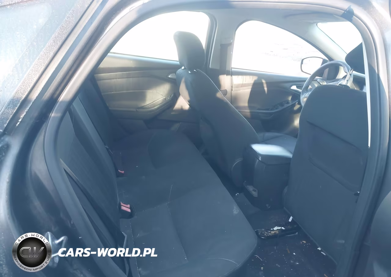 2015 Ford Focus Se VIN:1FADP3F28FL381553 - 8