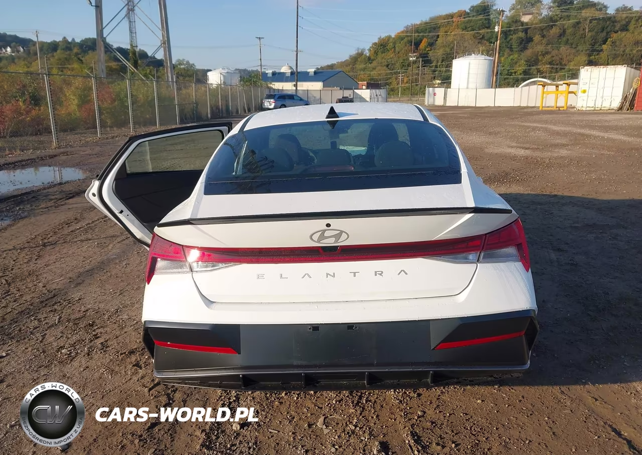 2026 Hyundai Elantra Sel Sport Premium VIN:KMHLS4DG1TU129945 - 16