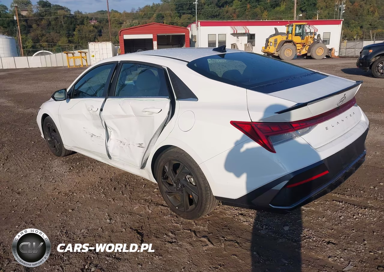 2026 Hyundai Elantra Sel Sport Premium VIN:KMHLS4DG1TU129945 - 3