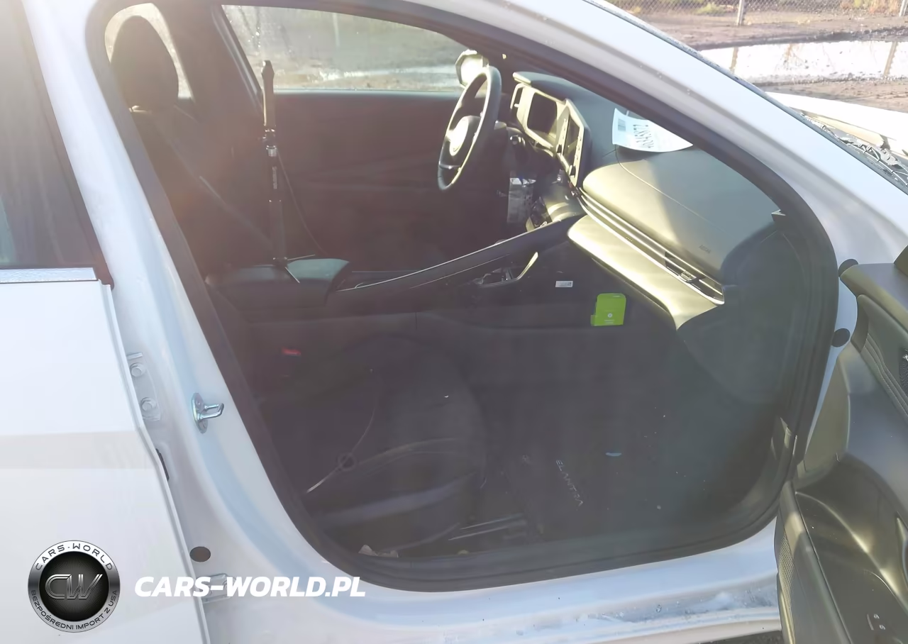 2026 Hyundai Elantra Sel Sport Premium VIN:KMHLS4DG1TU129945 - 5